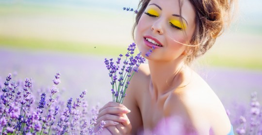 Dermocosmetica curativa a base di preziosi gemmoterapici composta specificatamente per la vostra pelle.