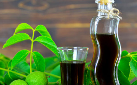 Nocino o Ratafià di noci